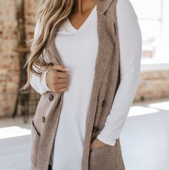 Love Tree Jackets & Blazers - Love Tree Brown Knit Open Sleeveless Cardigan Women's Size Medium